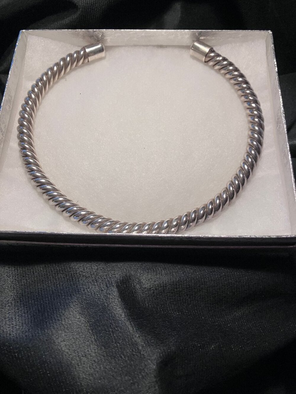 Sterling torque neck;ace